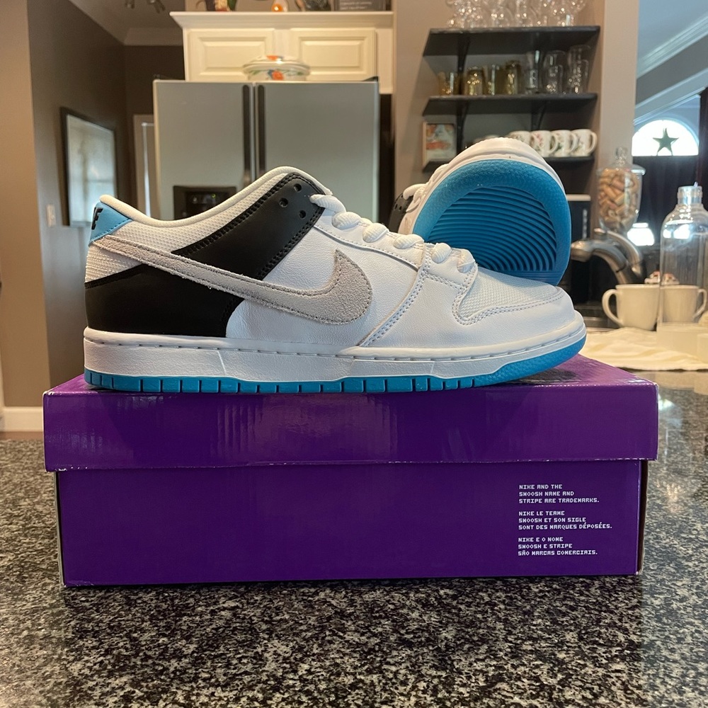 Nike SB Dunks.